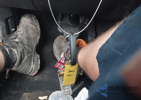 2021 Nissan Rogue Sv Intelligent Awd z USA, uszkodzony, nr VIN 5N1AT3BB2MC681922